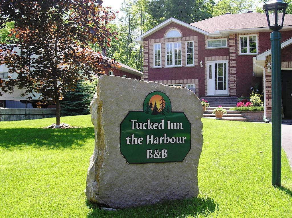 Tucked Inn The Harbour B&B Victoria Harbour Eksteriør billede