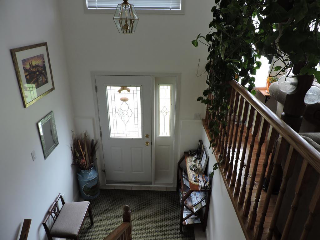 Tucked Inn The Harbour B&B Victoria Harbour Eksteriør billede