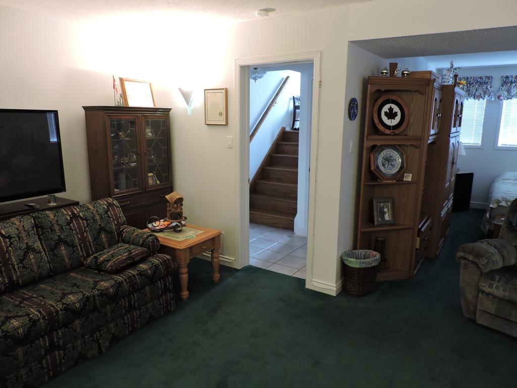 Tucked Inn The Harbour B&B Victoria Harbour Eksteriør billede