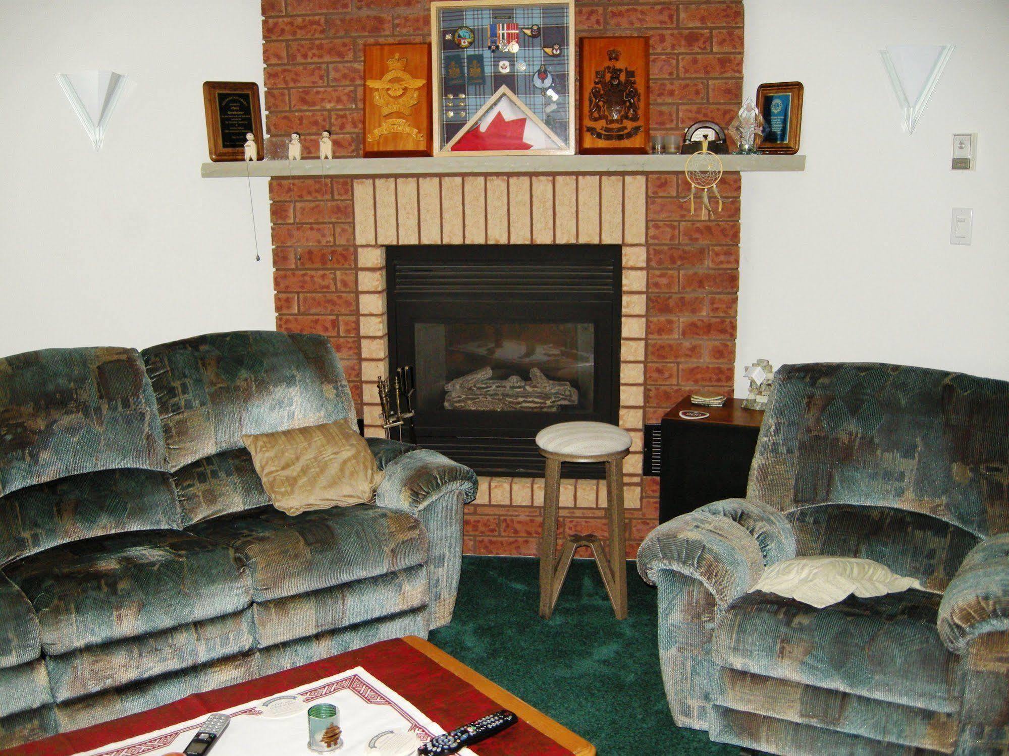 Tucked Inn The Harbour B&B Victoria Harbour Eksteriør billede