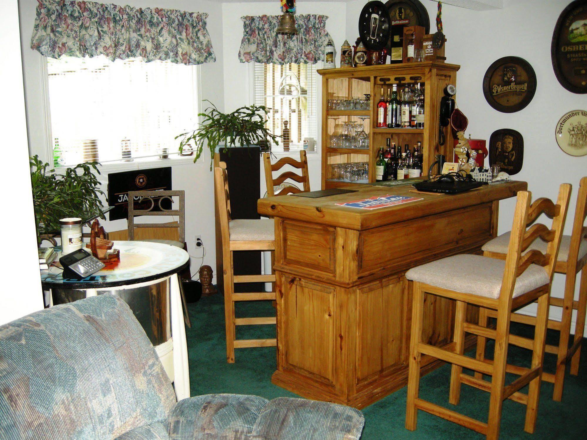 Tucked Inn The Harbour B&B Victoria Harbour Eksteriør billede